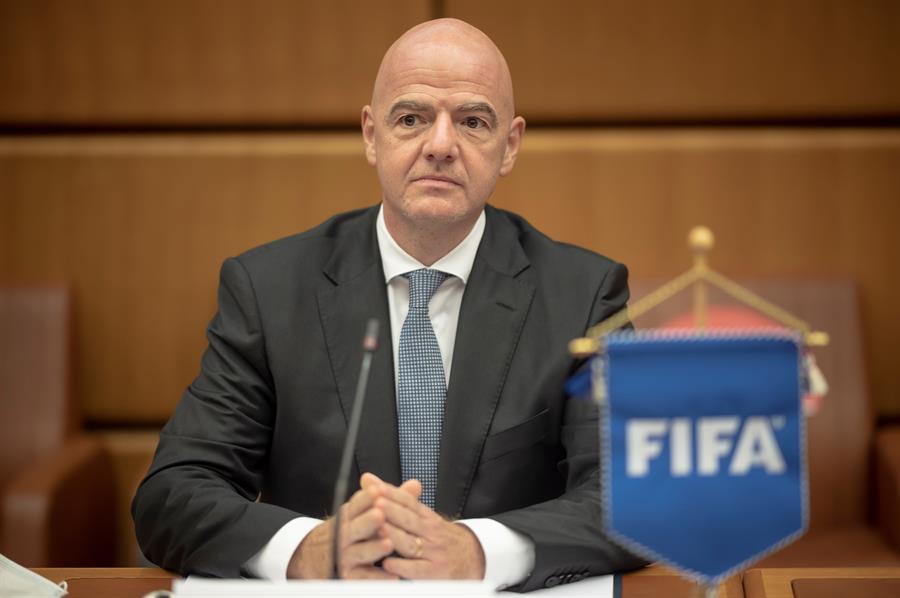 Presidente da Fifa condena Superliga: ‘Os clubes terão que lidar com as consequências’