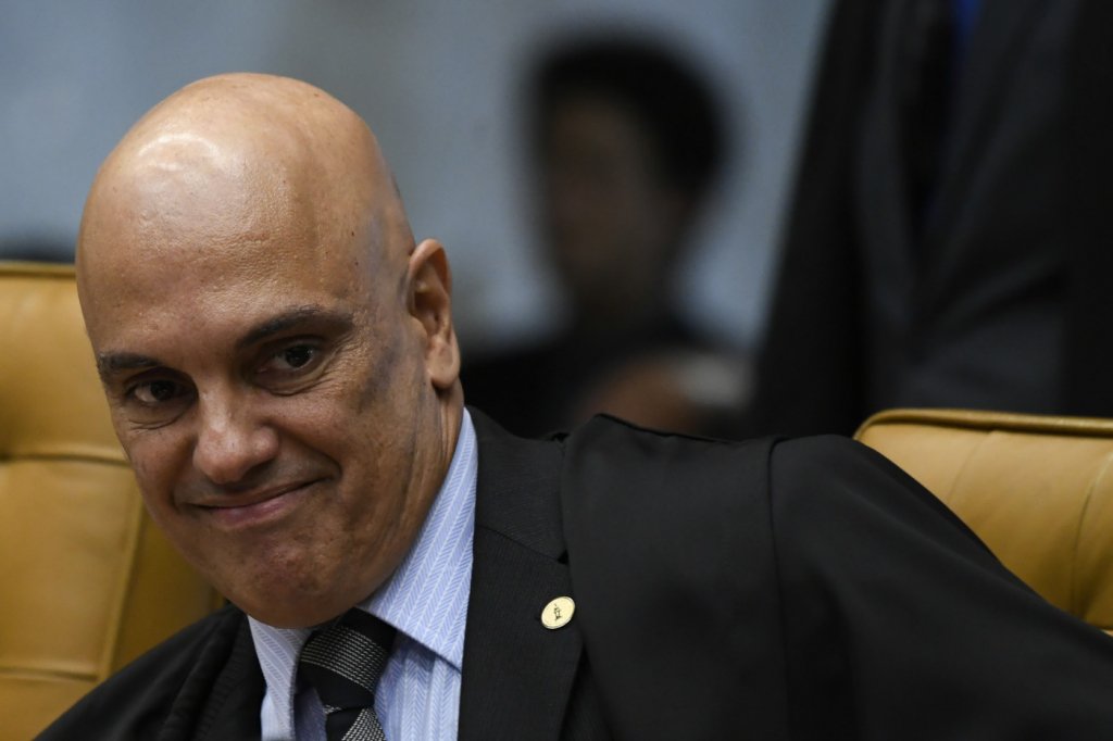 Moraes nega pedido da PGR para deixar relatoria de inquérito contra Ricardo Salles