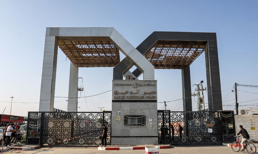Passagem de Rafah voltará a ser aberta nesta quinta-feira para completar a saída de estrangeiros
