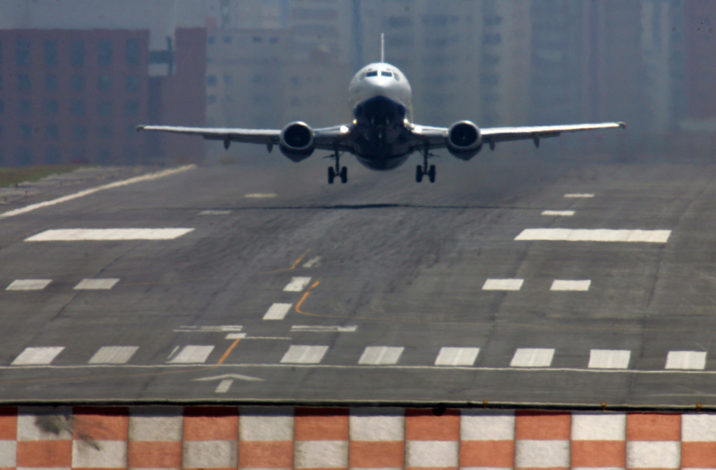 Governo vai reformar 99 aeroportos para receber voos regulares em até três anos