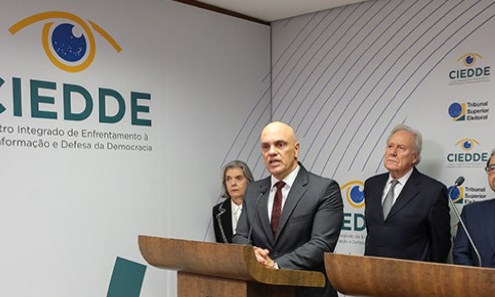 Moraes inaugura centro de combate à desinformação e diz que Justiça ‘não admitirá discurso de ódio’