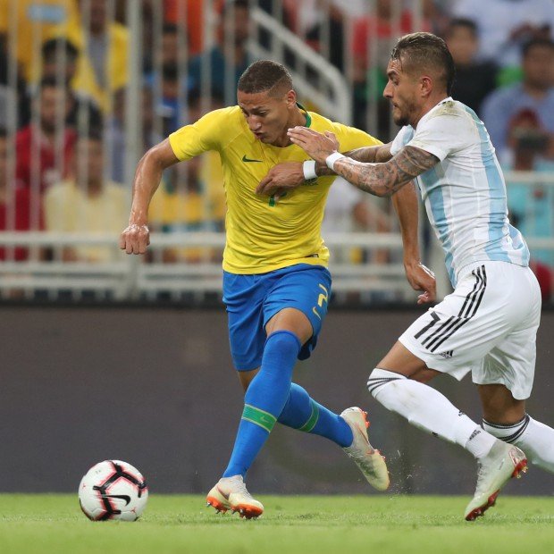 Richarlison diz que Brasil vai provocar a Argentina: ‘A gente dá conta do recado’