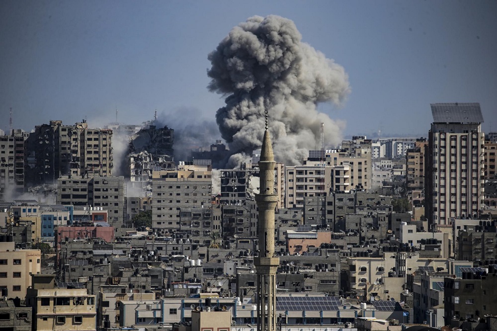 Israel bombardeia local perto da fronteira entre Gaza e Egito e diz ter matado chefe de inteligência do Hamas