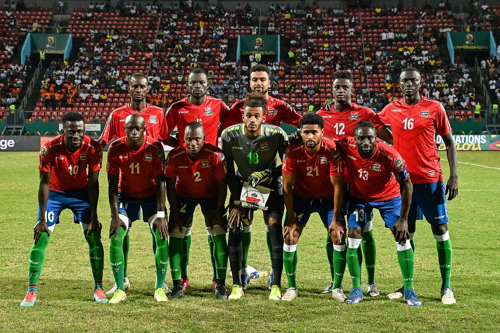 Seleção de futebol da Gâmbia passa por susto em voo para a Copa Africana das Nações