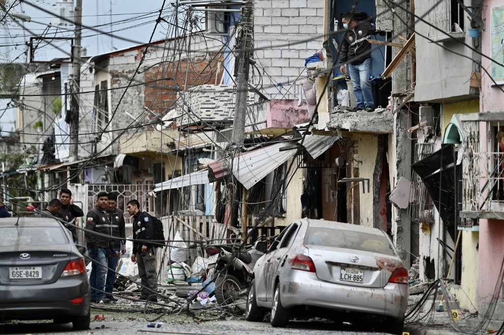 Explosão no Equador deixa 5 mortos; governo culpa crime organizado