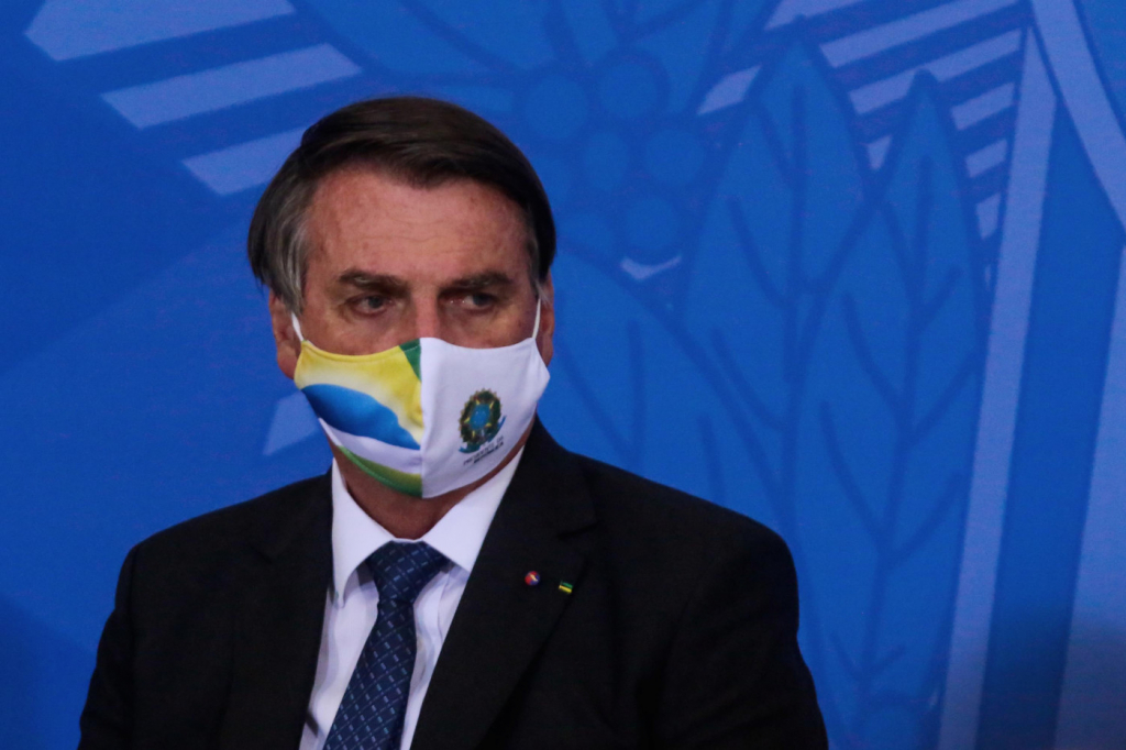 Bolsonaro volta a falar sobre intenção de indicar ministro evangélico ao STF