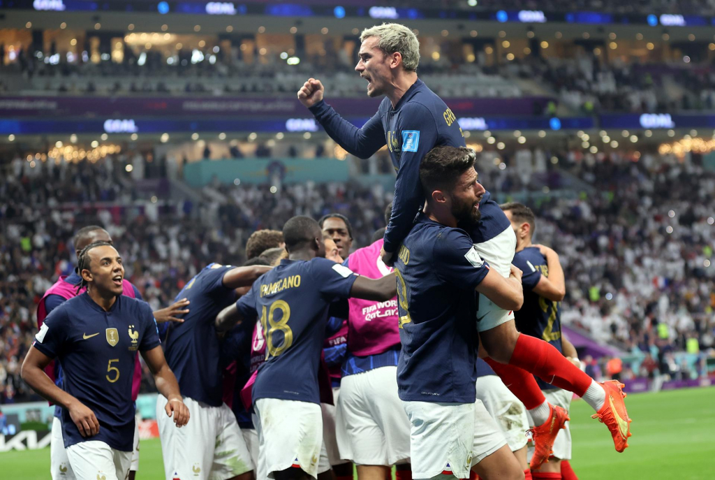 França vence jogaço contra a Inglaterra e está na semifinal da Copa do Mundo