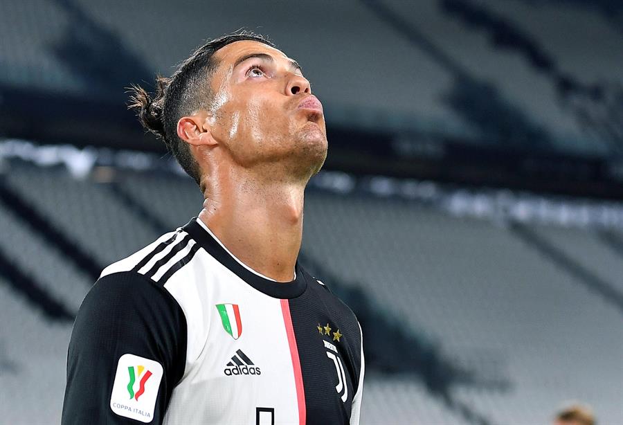 Zagueiro da Juventus critica saída de Cristiano Ronaldo: ‘Deveria ter ido mais cedo’ 