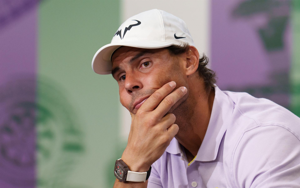 Rafael Nadal confirma lesão no abdômen e abandona semifinais de Wimbledon