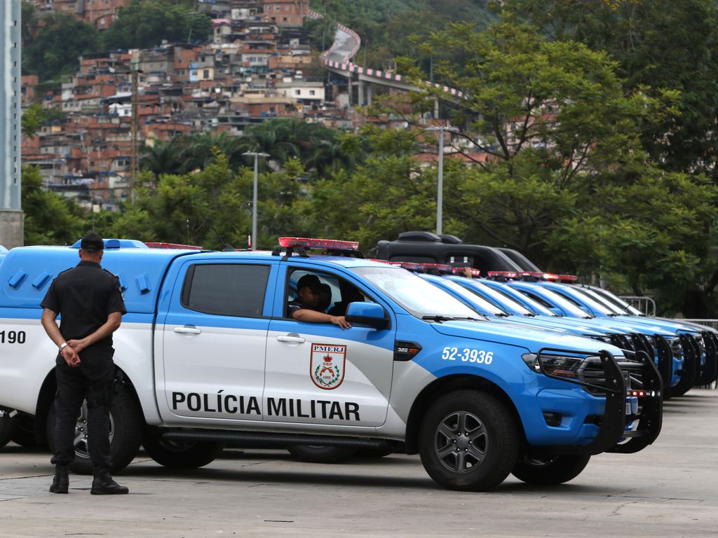 Casal é preso no Rio suspeito de espancar até a morte uma criança de 4 anos