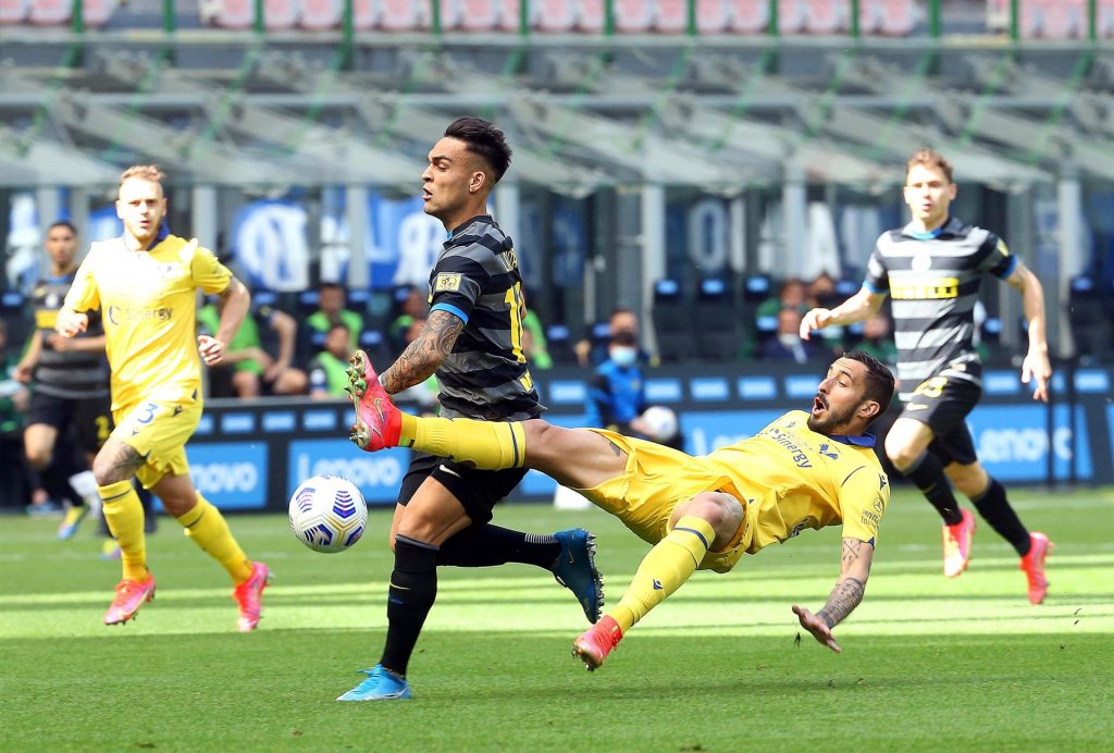 Inter de Milão vence Verona por 1 a 0 e ganha fôlego para conquistar o título italiano de forma antecipada