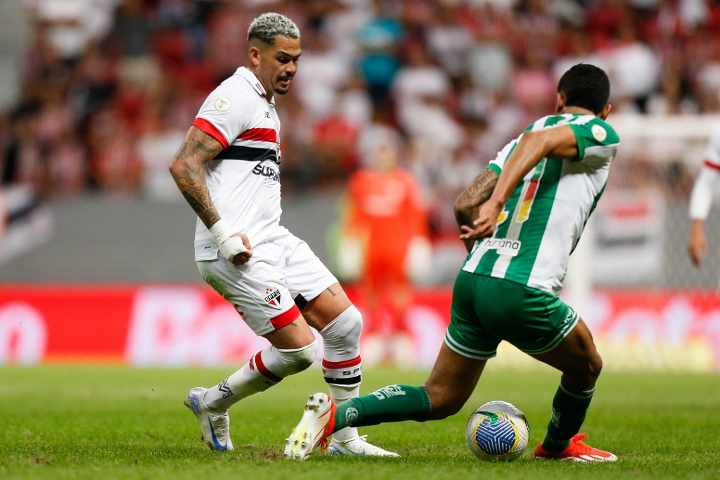 São Paulo e Juventude fazem jogo fraco e empatam sem gols em gramado ruim do Mané Garrincha 
