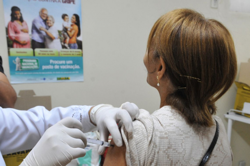 Ministério autoriza Estados e municípios a ampliarem vacinação contra gripe