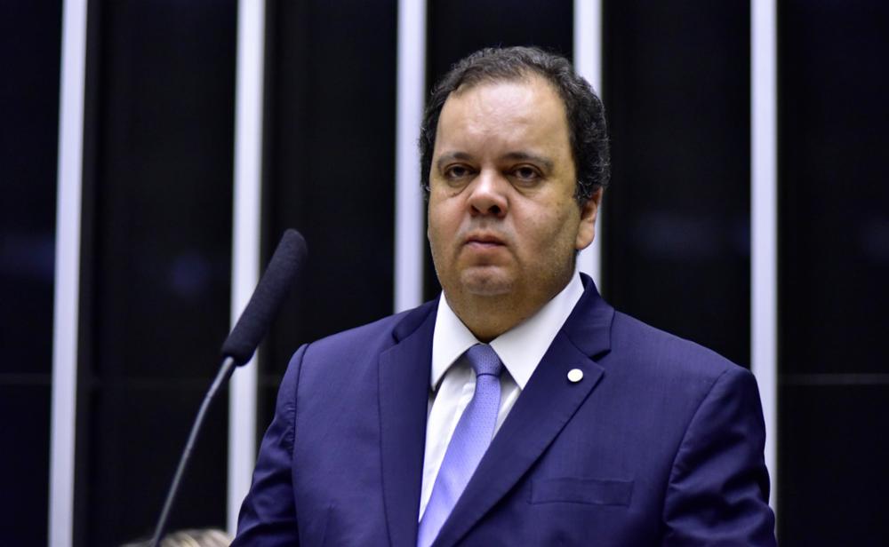 Elmar Nascimento ganha ‘prêmio de consolação’ e é escolhido relator do projeto sobre emendas parlamentares 