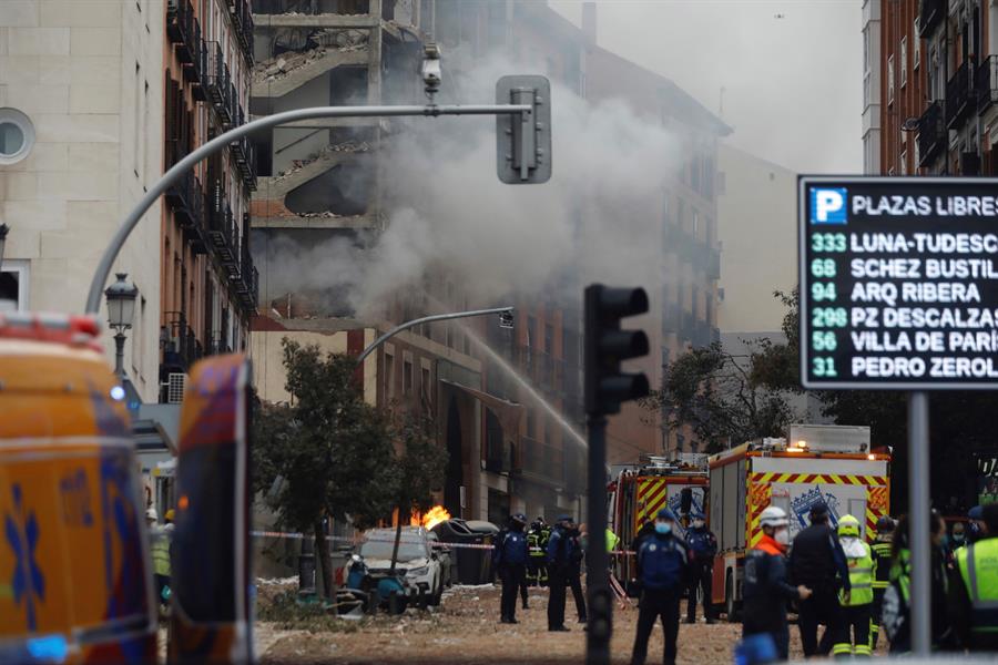 Explosão em Madri deixa 3 mortos e 11 feridos; Papa lamenta acidente