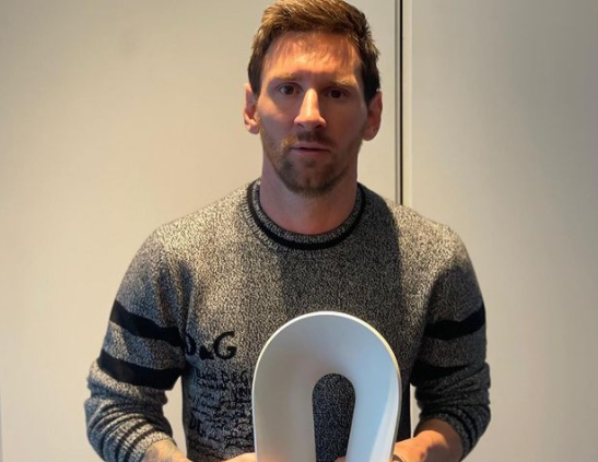 Messi recebe prêmio por jogo limpo em campo e iniciativas sociais