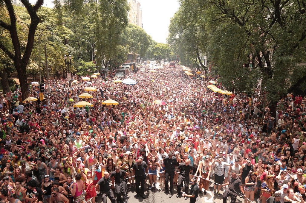 Defensoria Pública de SP pede à PM e GCM que desfiles de rua não sejam repreendidos