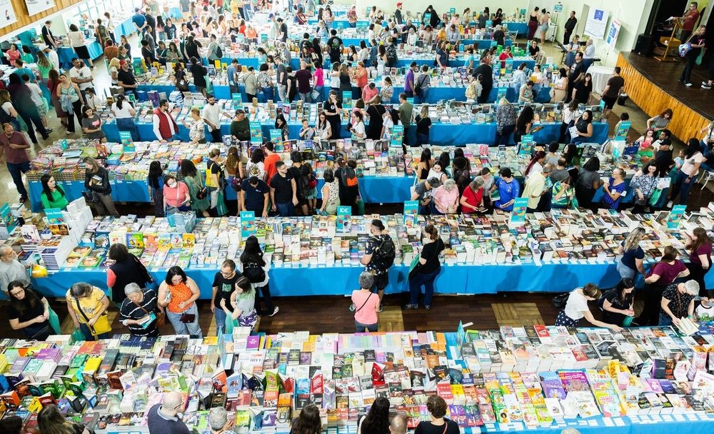 Com preços acessíveis e nova área infantil, Mega Feirão de Livros acontece em maio no Grande ABC