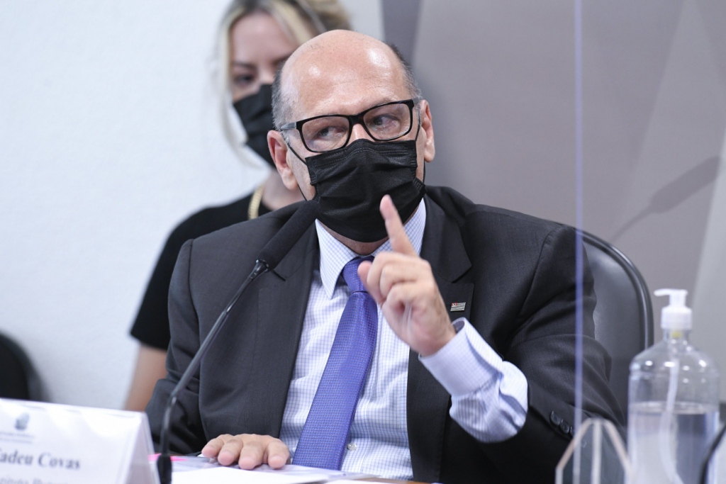 Dimas Covas contradiz Pazuello e revela oferta da CoronaVac ignorada pelo governo Bolsonaro