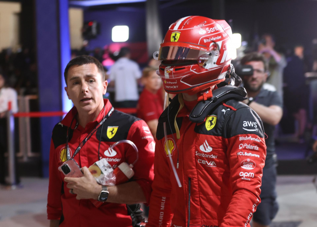 Fórmula 1: Leclerc sofre punição e perde 10 posições no grid do GP da Arábia Saudita