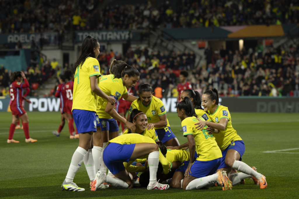 Com show de Ary Borges, Brasil goleia Panamá na estreia da Copa do Mundo Feminina