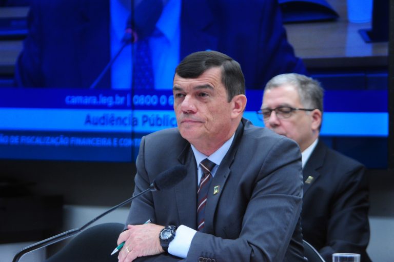 Ministro da Defesa rechaça possibilidade de Brasil repetir ‘invasão do Capitólio’ nas eleições