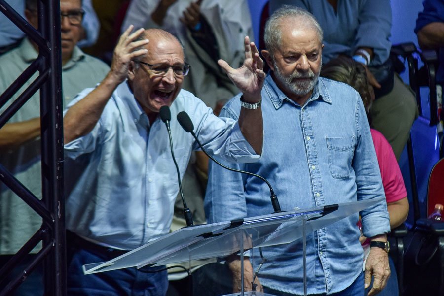 Durante evento com sindicalistas, Alckmin exalta Lula: ‘Maior líder popular deste país’