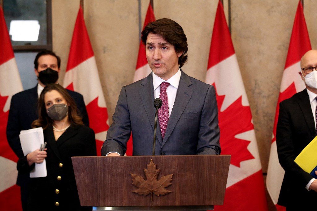 Trudeau invoca poderes emergenciais para conter protestos no Canadá