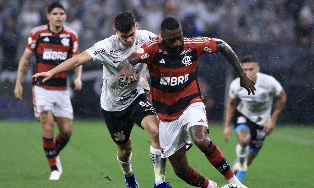 Corinthians sai atrás, mas arranca empate contra o Flamengo em Itaquera