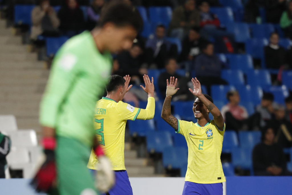 Brasil goleia a República Dominicana por 6 a 0 e se recupera no Mundial sub-20
