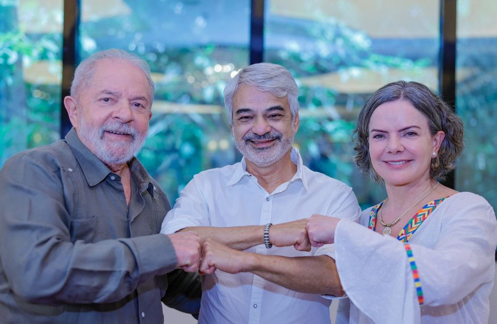 Por aliança com PSB, PT retira candidatura ao governo de Pernambuco