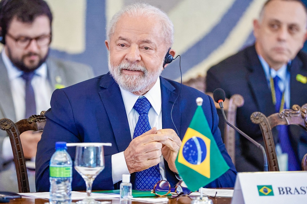 Lula vai falar sobre guerra na Ucrânia e acordo com Mercosul em reunião com presidente da União Europeia