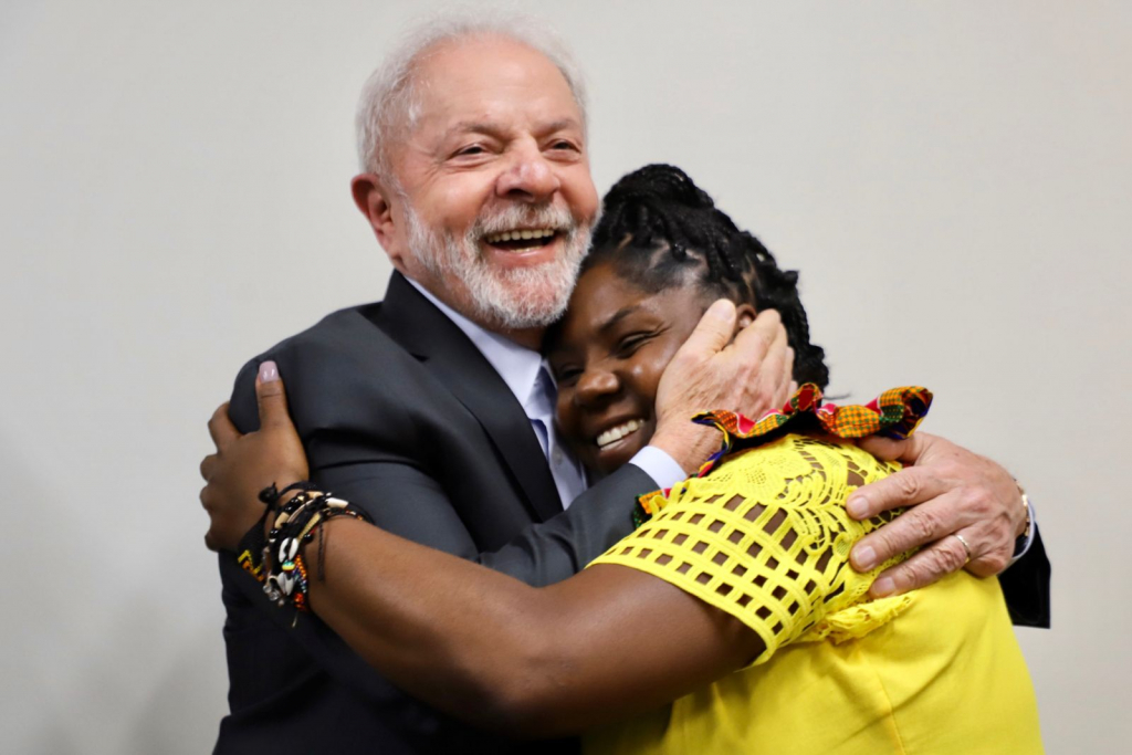 Lula discute recriar tratado entre nações da América do Sul com vice-presidente eleita da Colômbia