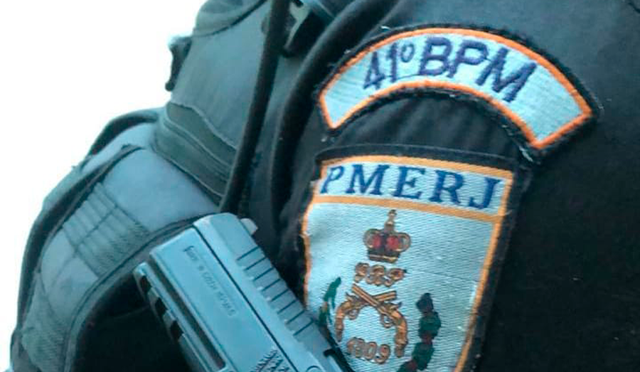 Polícia Militar encontra estufa de maconha em casa de alto padrão no RJ